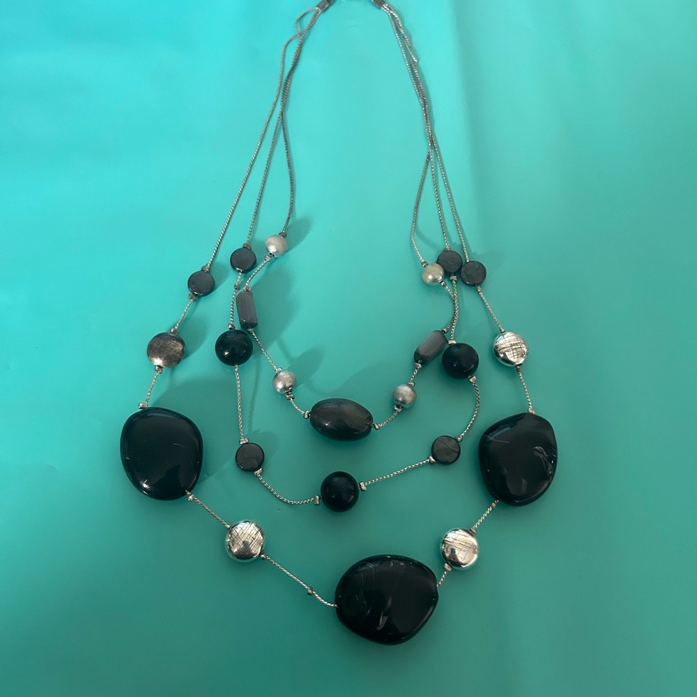 Elegant Black and Silver Necklace